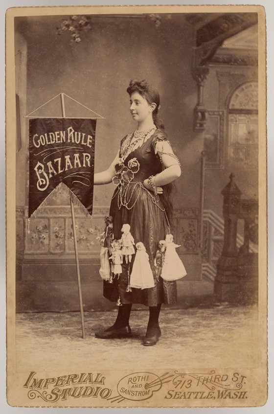 Muchacha de las pancartas, década de 1880