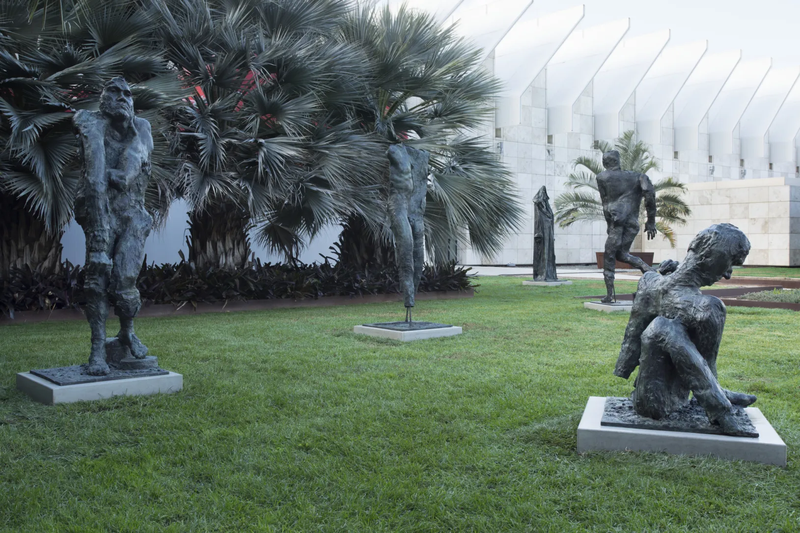 Installation photograph, Liz Glynn: The Myth of Singularity, Los Angeles County Museum of Art, July 11, 2015–February 07, 2016, art © Liz Glynn, photo © Museum Associates/LACMA